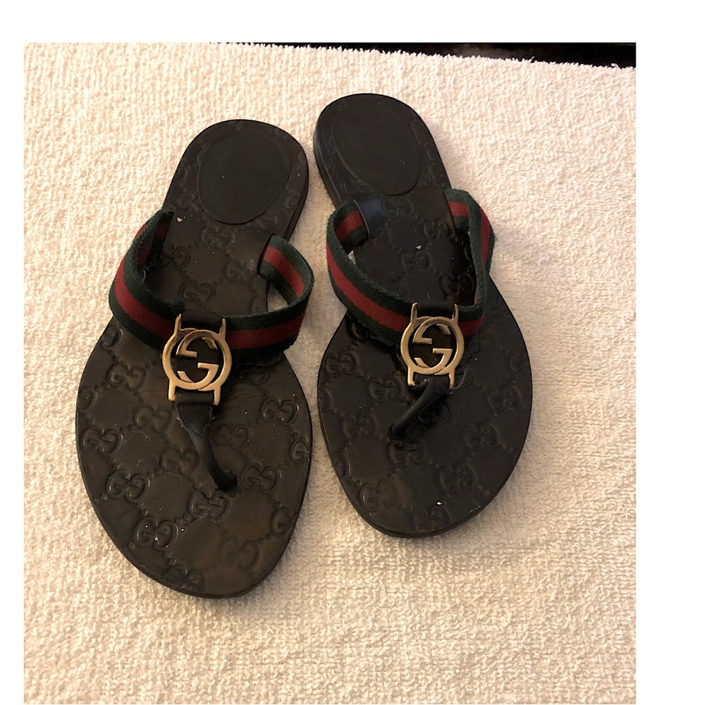 Gucci Thong Sandals